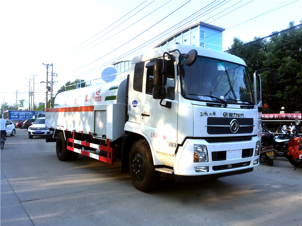東風(fēng)天錦CLW5164GQXD5高壓清洗車(chē) 東風(fēng)天錦CLW5164GQXD5高壓清洗車(chē)