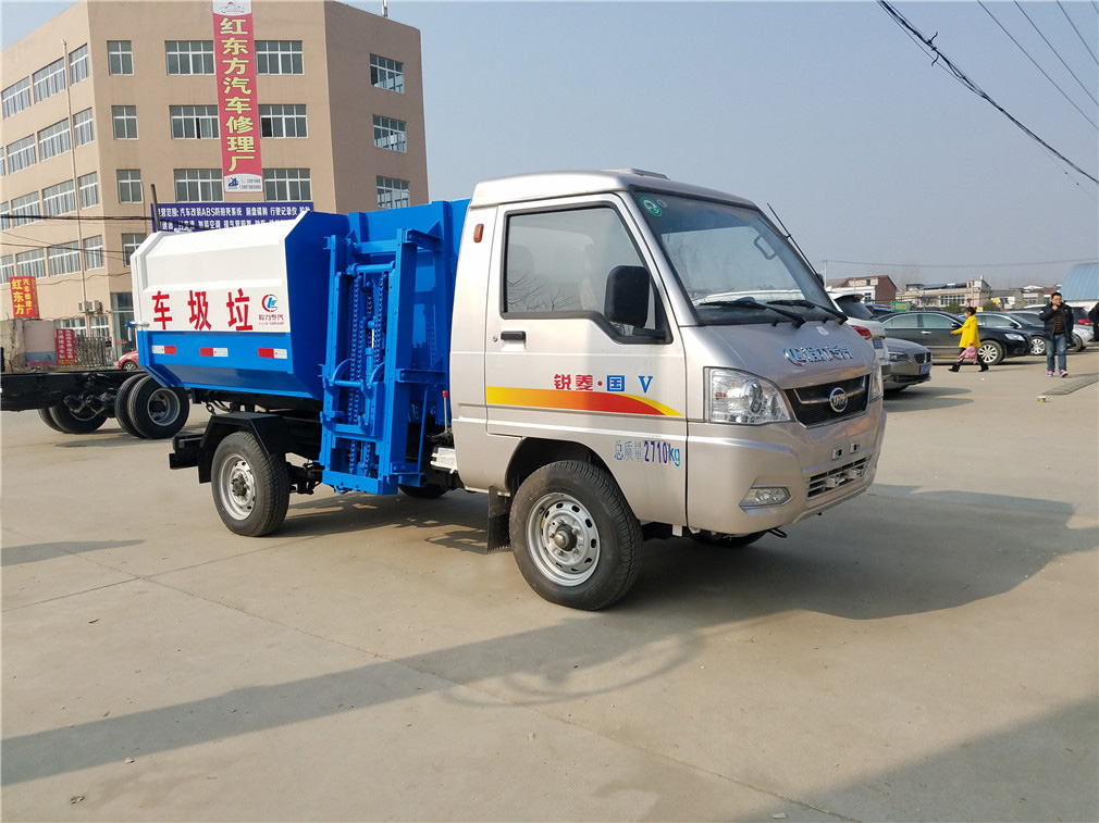 凱馬(2方)CLW5030ZZZK5掛桶式垃圾車 凱馬(2方)CLW5030ZZZK5掛桶式垃圾車