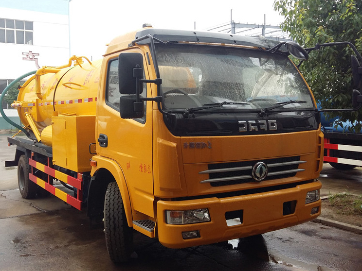 東風(fēng)大多利卡CLW5080GQW5清洗吸污車 東風(fēng)大多利卡CLW5080GQW5清洗吸污車