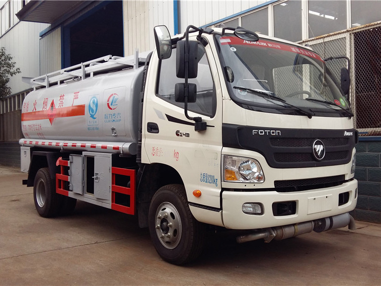 福田歐馬可(6方)CLW5081GJYB5加油車 福田歐馬可(6方)CLW5081GJYB5加油車