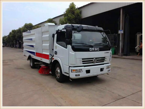 東風(fēng)多利卡CLW5110TXSD5洗掃車 東風(fēng)多利卡CLW5110TXSD5洗掃車